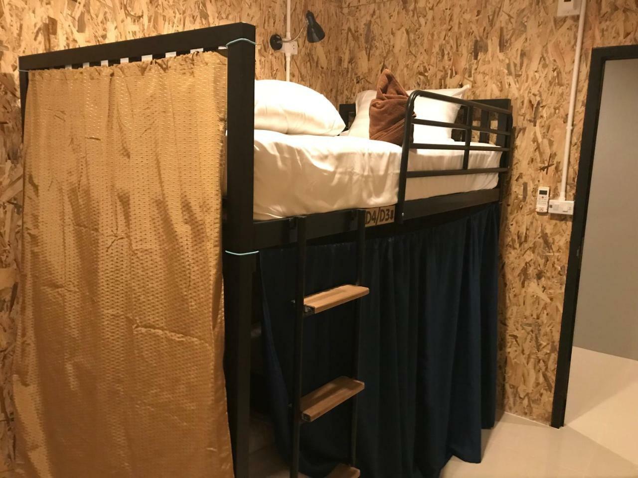 Baan Wararin Hostel Pattaya Bagian luar foto