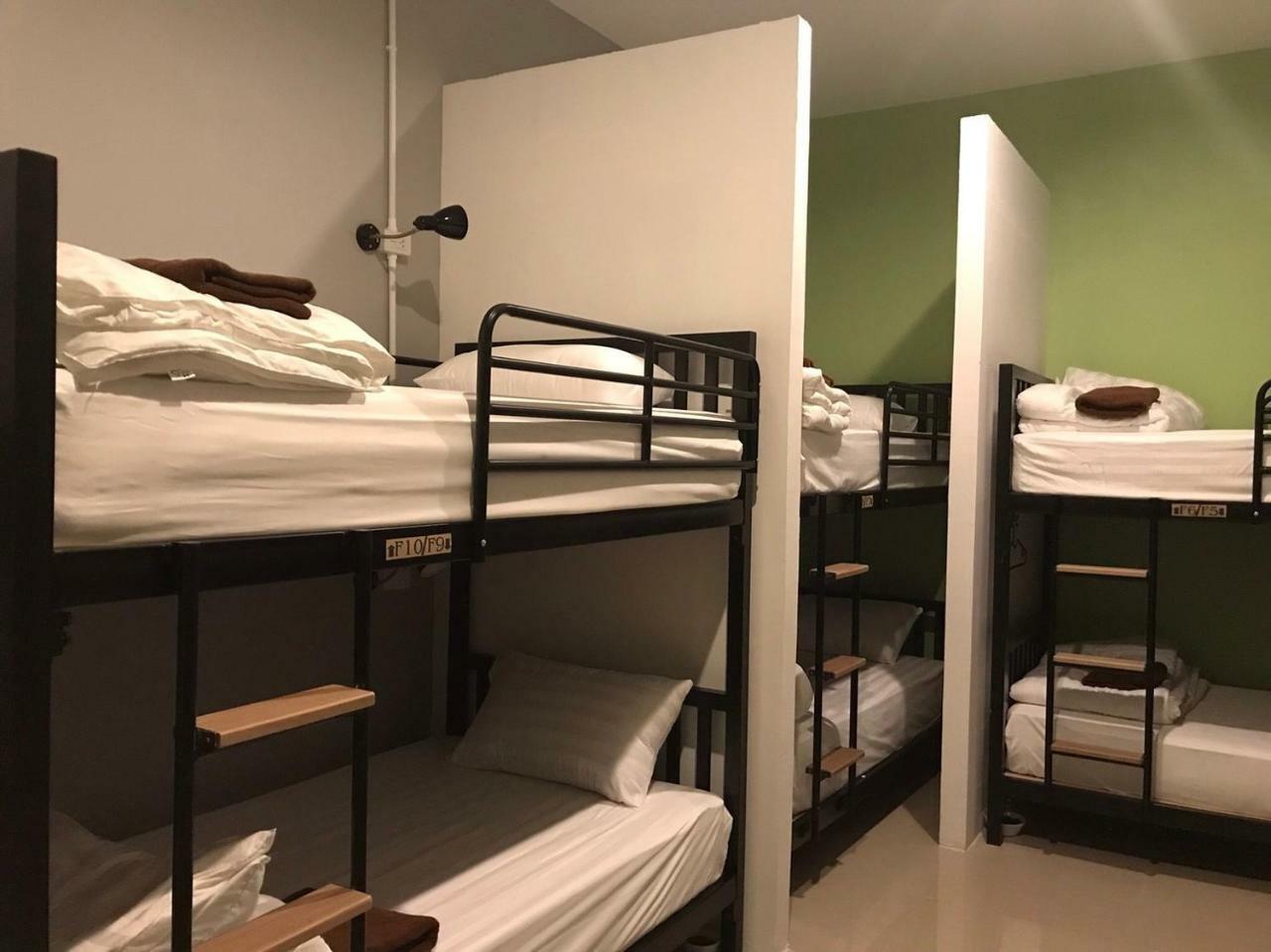 Baan Wararin Hostel Pattaya Bagian luar foto