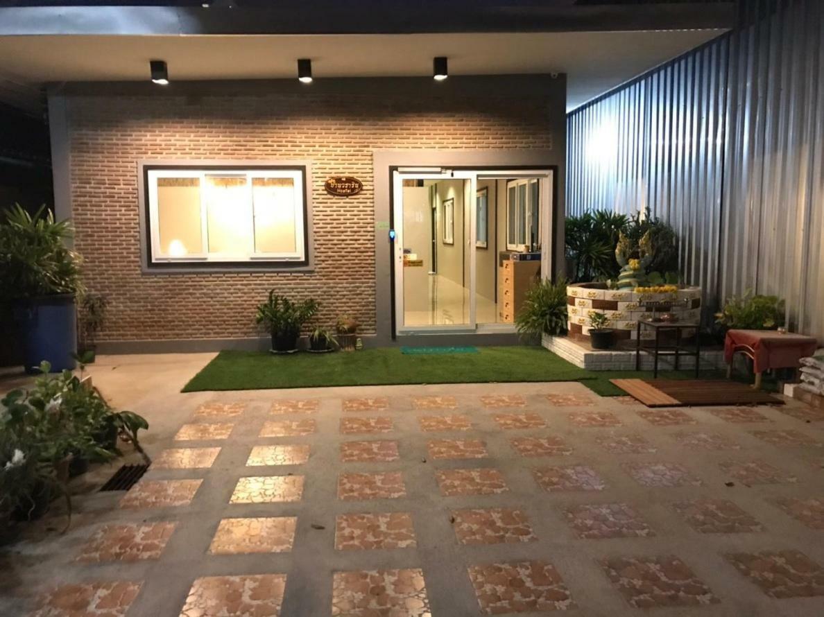 Baan Wararin Hostel Pattaya Bagian luar foto